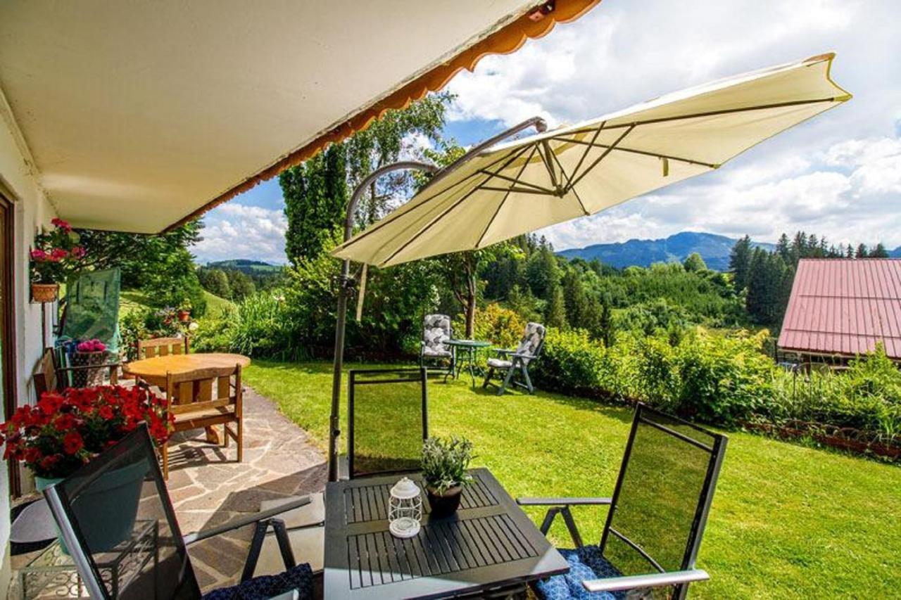 Haus Bergblick Apartamento Oy-Mittelberg Exterior foto