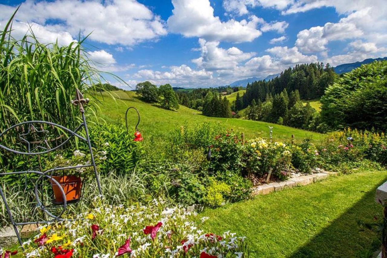 Haus Bergblick Apartamento Oy-Mittelberg Exterior foto